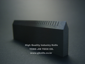 STRAIGHT KNIFE (SINGLE PERFORATION EDGE) 제품 사진